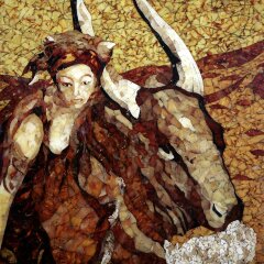 Большое декоративное панно «Похищение Европы» из натурального балтийского янтаря