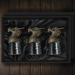 Подарочные рюмки перевёртыш для водки «Дракон» — как символ 2024 года