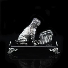 Серебряная статуэтка «Бордосский дог» на постаменте из вулканического камня обсидиан