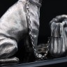 Серебряная статуэтка «Бордосский дог» на постаменте из вулканического камня обсидиан