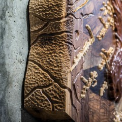 Большое резное панно «Лошадка от Леонардо» из ценных пород дерева