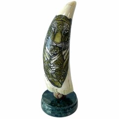 Авторский сувенир ручной работы «Тигр» из антикварного зуба кашалота