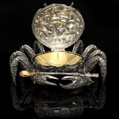 Серебряная икорница «Краб» с позолоченной ложечкой купить с доставкой по России