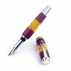 Подарочная перьевая ручка «Стиль» из ценных пород дерева с янтарём
