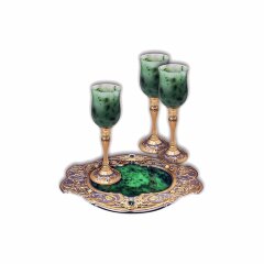 Нефритовые рюмки для водки «Трио»