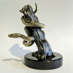 Бронзовая карандашница «Змея на дереве» в подарок коллеге