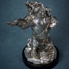 Бронзовая статуэтка «Пробуждение» в подарок коллекционеру