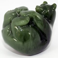 Нефритовая статуэтка ручной работы «Медведь неваляшка»