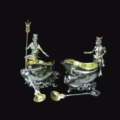 Серебряная икорница «Посейдон и Амфитрита с арфой» с позолоченной ложечкой