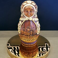 Деревянная «Матрёшка» с резной росписью