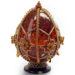 Украшенное пасхальное яйцо из янтаря «Весна»