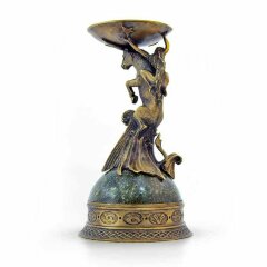 Бронзовый подсвечник «Телец» на камне для интерьера дома