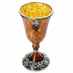 Винный бокал из янтаря «Виноград»