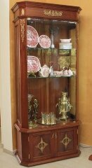 Стеклянная витрина «Классика»