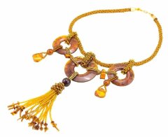 Колье из янтаря «Африка»