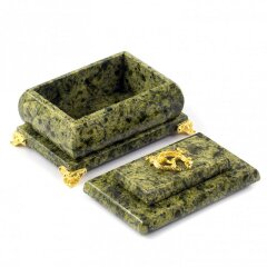 Подарочная шкатулка из змеевика «Ящерица» для украшений