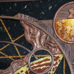 Большое резное панно «Вселенная» из массива дерева и янтаря — Премиум подарки