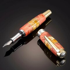Хромированная перьевая ручка «Ричард» из капа берёзы и янтаря