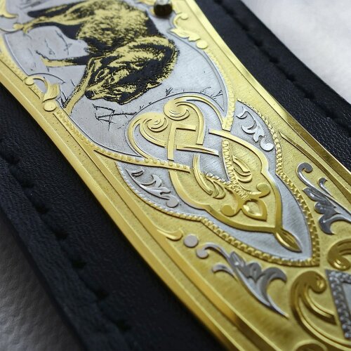 Сувенирный нож «Волк» с позолоченным клинком