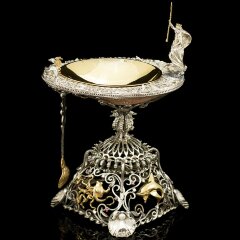 Серебряная икорница «Нептун» с позолотой и морской раковиной Galiotis