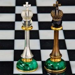 Малахитовые шахматы «MALACHITE» из натурального камня — VIP подарок