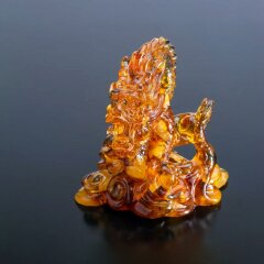 Подарочная фигурка из янтаря «Китайский дракон» — как символ нового 2024 года