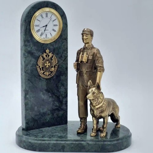 Настольные часы «Пограничная служба» в подарок на День пограничных войск