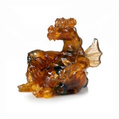 Подарочная статуэтка из янтаря «Дракон» — как символ нового 2024 года