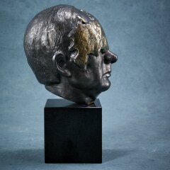 Авторская статуэтка из бронзы «Наблюдатель» в подарок руководителю