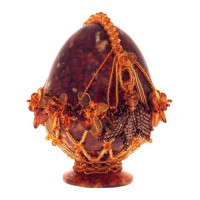 Пасхальное яйцо из янтаря «Корзинка радость»