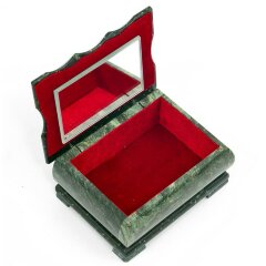 Подарочная шкатулка для украшений «Малахитница» из змеевика с зеркалом