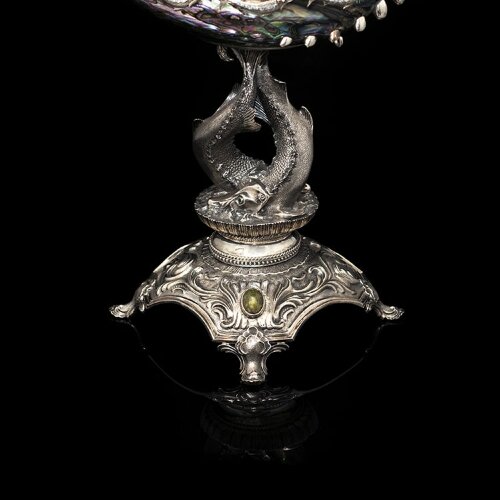 Серебряная икорница «Галиотис» из морской раковины с фрегатом