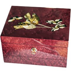 Подарочная шкатулка для украшений «Бабочки» из ореха и янтаря