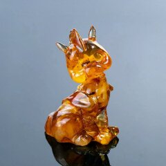 Подарочная фигурка из янтаря «Дракоша» — как символ нового 2024 года