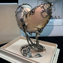 Серебряная ваза ручной работы «Ренессанс» в подарок девушке