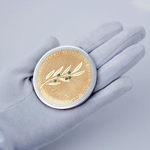 Позолоченная медаль с логотипом «Наградная» в подарок сотрудникам