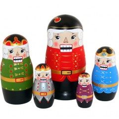 Новогодняя матрёшка «Щелкунчик» — русские традиционные деревянные куколки в стиле художественной росписи Хохломы