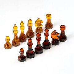 Шахматные фигуры «Касабланка» из янтаря