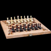 Подарочные шахматы «Флора» из карельской берёзы и янтаря