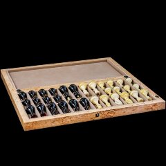 Подарочные шахматы «Флора» из карельской берёзы и янтаря