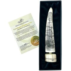 Эксклюзивный сувенир «Фрегат» из окаменелого клыка моржа