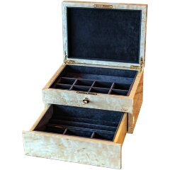 Подарочная шкатулка «Каталея» из карельской берёзы и янтаря