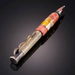 Стильная письменная ручка «Винчестер» из капа берёзы с янтарём