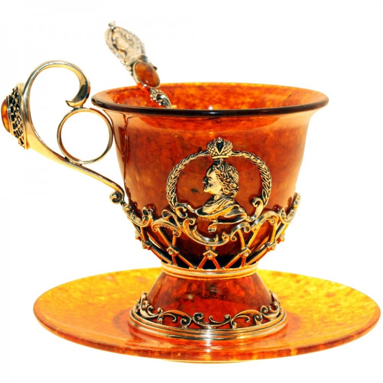 Чайная чашка «Пётр I» из янтаря с художественным литьём
